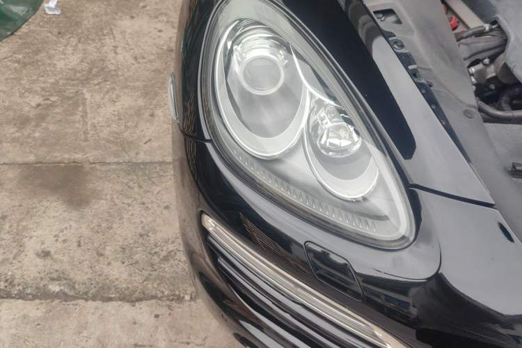 Used Porsche Cayenne 2011 Cayenne 3.0T Right Front Headlight