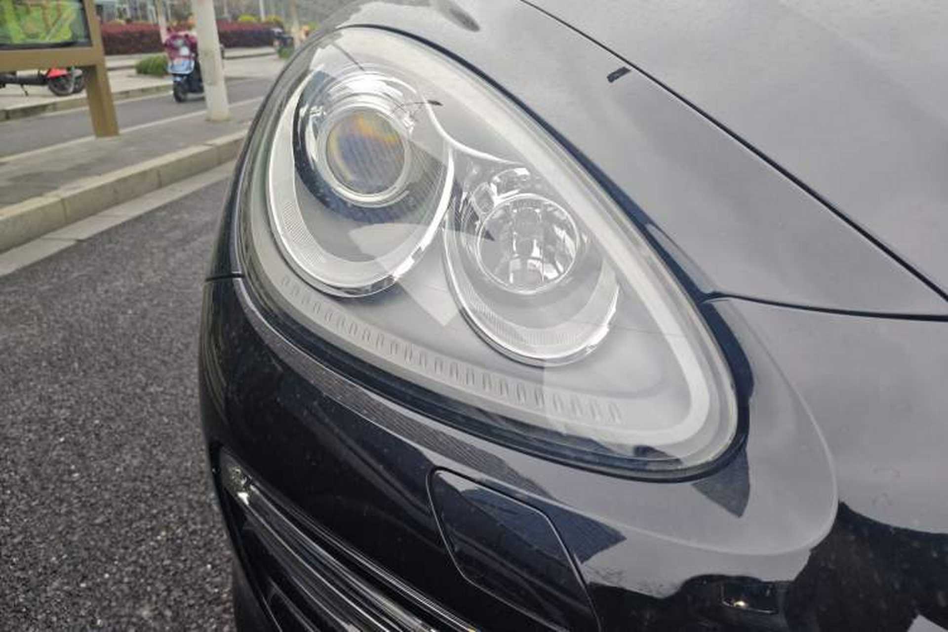 Used Porsche Cayenne 2011 Cayenne 3.0T Right Front Headlight