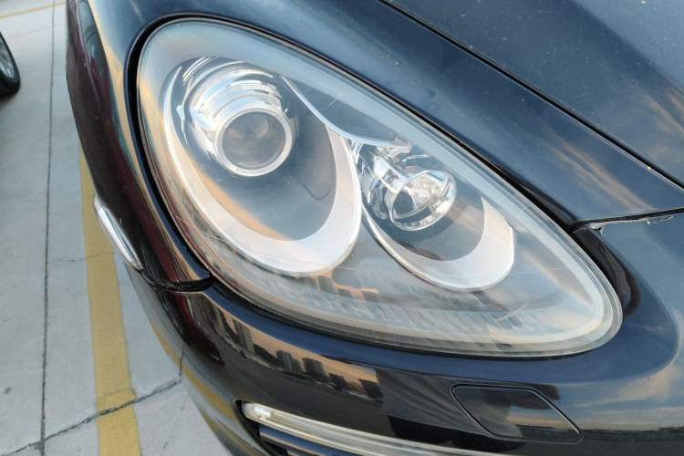 Used Porsche Cayenne 2011 Cayenne 3.0T Right Front Headlight