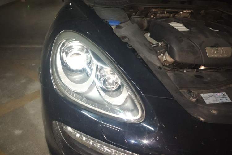 Used Porsche Cayenne 2011 Cayenne 3.0T Right Front Headlight