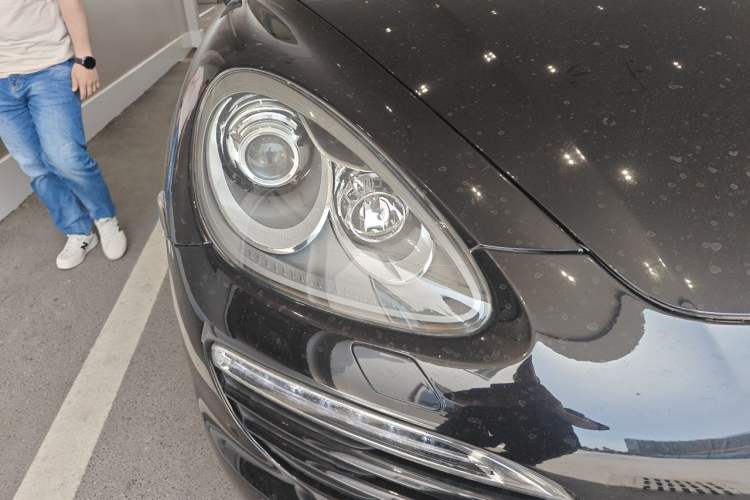 Used Porsche Cayenne 2011 Cayenne 3.0T Right Front Headlight