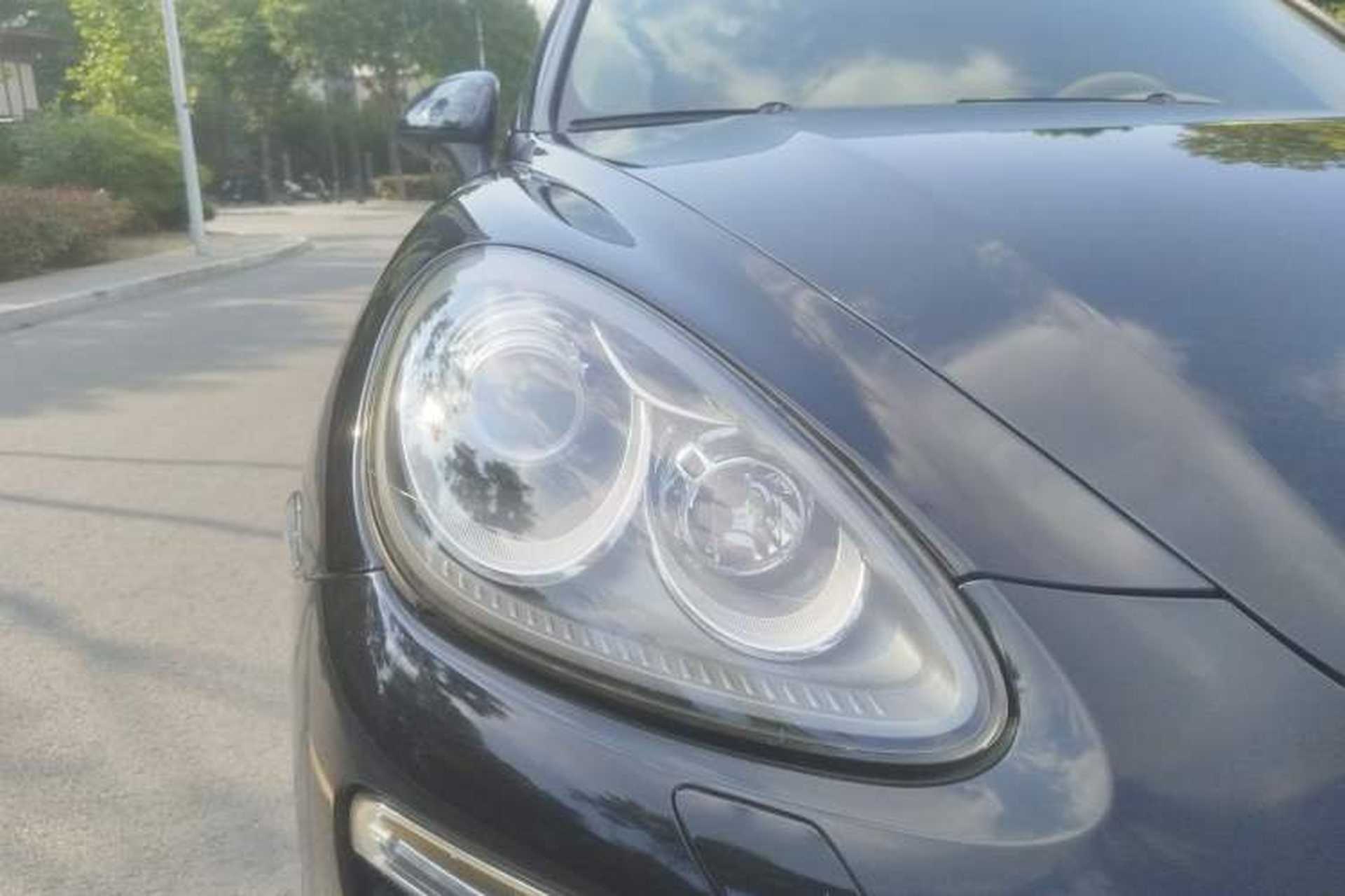 Used Porsche Cayenne 2011 Cayenne 3.0T Right Front Headlight