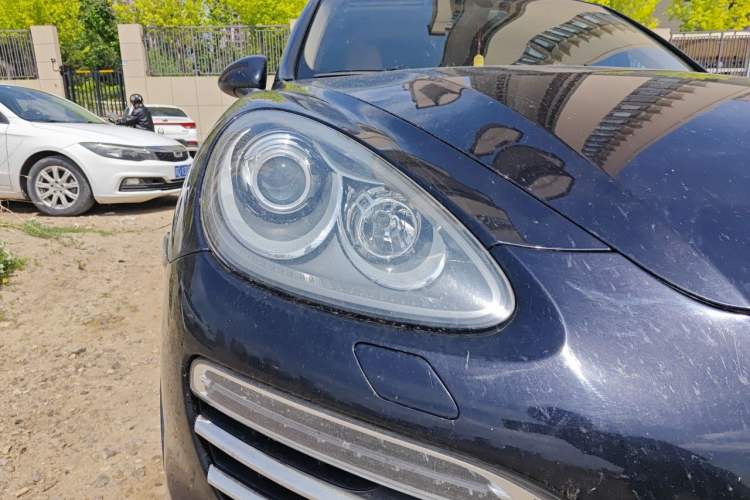 Used Porsche Cayenne 2011 Cayenne 3.0T Right Front Headlight