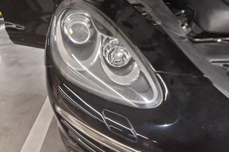 Used Porsche Cayenne 2011 Cayenne 3.0T Right Front Headlight