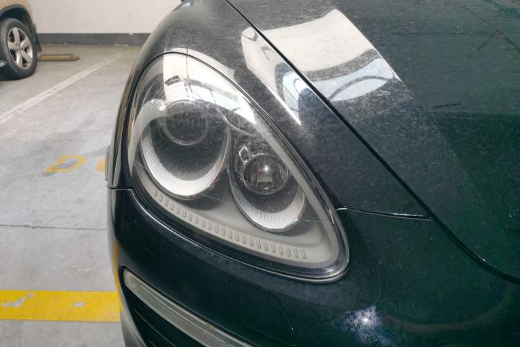 Used Porsche Cayenne 2011 Cayenne 3.0T Right Front Headlight