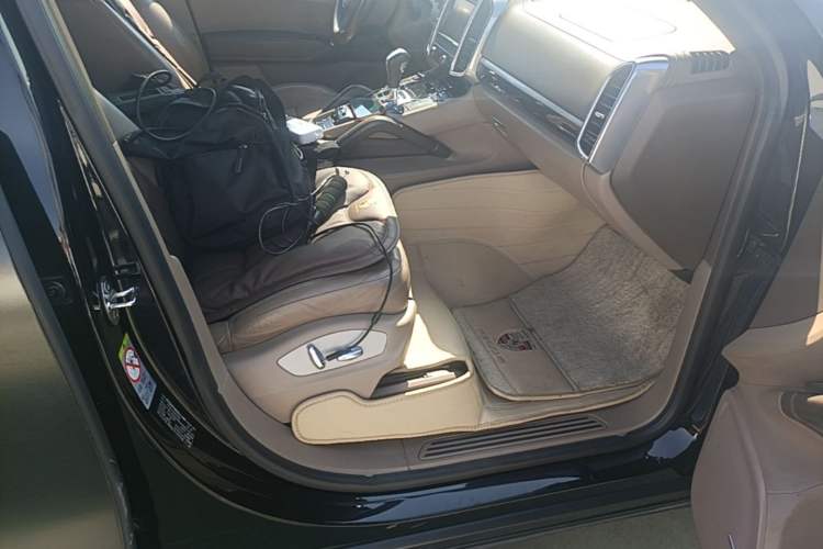 Used Porsche Cayenne 2011 Cayenne 3.0T Right Front Seat