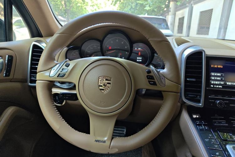 Used Porsche Cayenne 2011 Cayenne 3.0T Steering Wheel