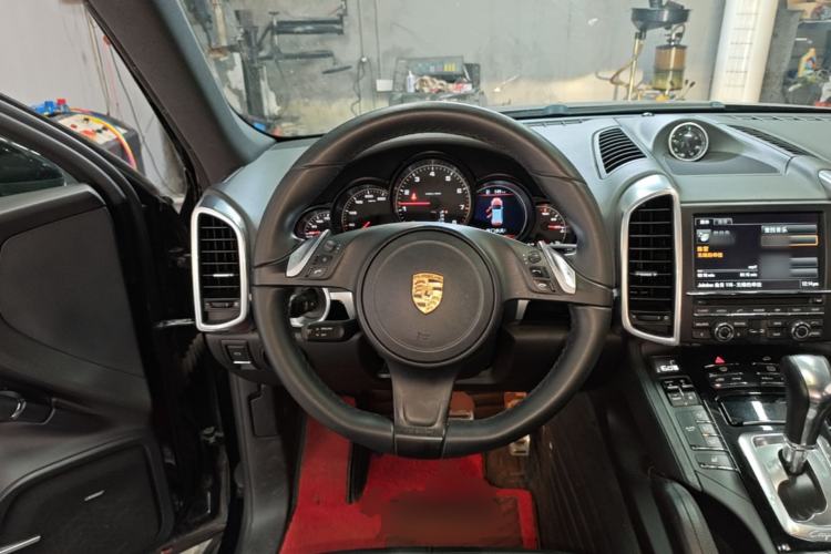Used Porsche Cayenne 2011 Cayenne 3.0T Steering Wheel
