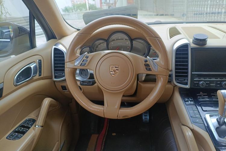 Used Porsche Cayenne 2011 Cayenne 3.0T Steering Wheel