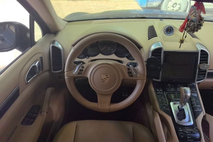 Used Porsche Cayenne 2011 Cayenne 3.0T Steering Wheel