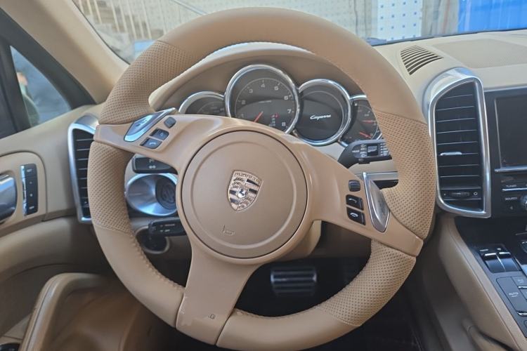 Used Porsche Cayenne 2011 Cayenne 3.0T Steering Wheel