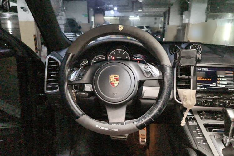 Used Porsche Cayenne 2011 Cayenne 3.0T Steering Wheel