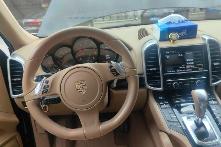 Used Porsche Cayenne 2011 Cayenne 3.0T Steering Wheel