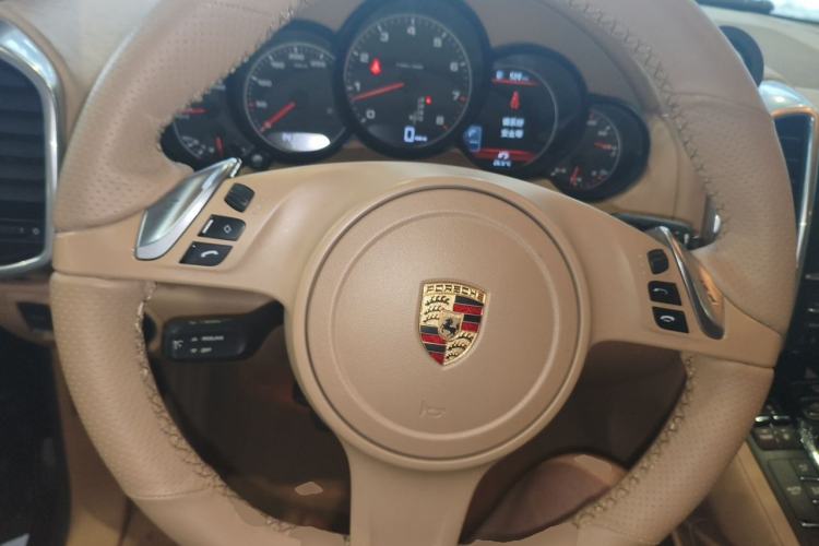 Used Porsche Cayenne 2011 Cayenne 3.0T Steering Wheel