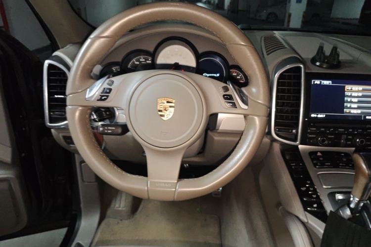 Used Porsche Cayenne 2011 Cayenne S 4.8L Steering Wheel
