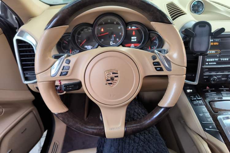 Used Porsche Cayenne 2011 Cayenne 3.0T Steering Wheel