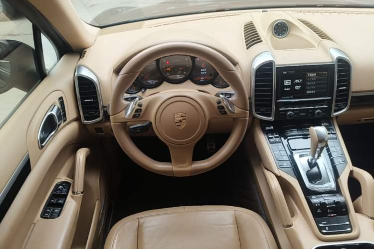 Used Porsche Cayenne 2011 Cayenne 3.0T Steering Wheel