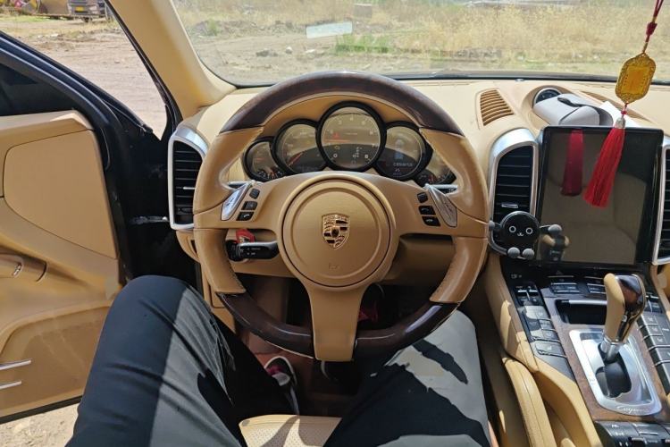 Used Porsche Cayenne 2011 Cayenne 3.0T Steering Wheel