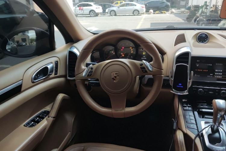 Used Porsche Cayenne 2011 Cayenne 3.0T Steering Wheel