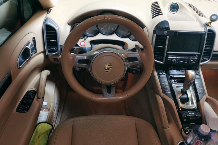Used Porsche Cayenne 2011 Cayenne 3.0T Steering Wheel
