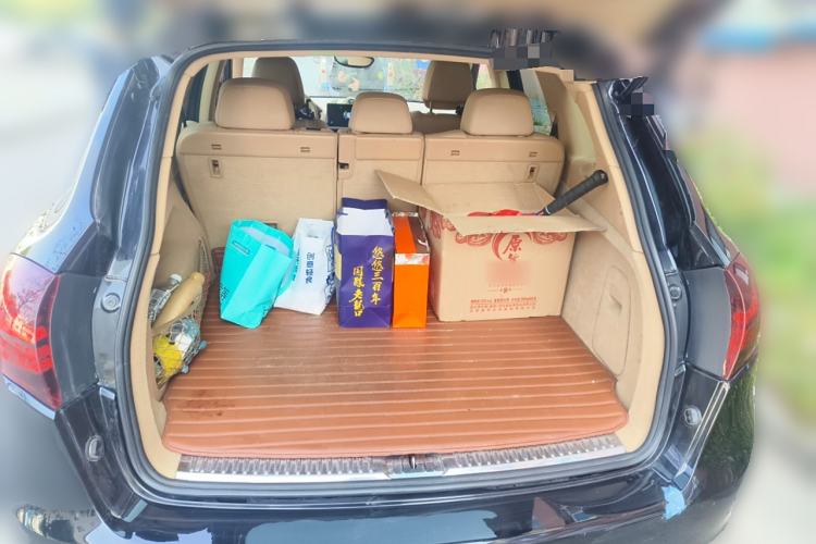 Used Porsche Cayenne 2011 Cayenne S 4.8L Trunk