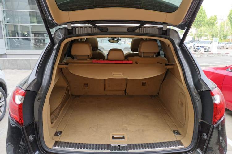 Used Porsche Cayenne 2011 Cayenne 3.0T Trunk