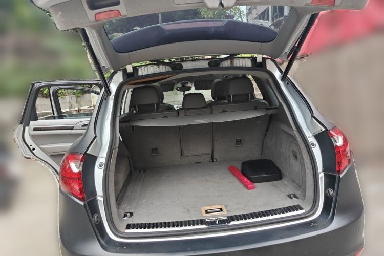Used Porsche Cayenne 2011 Cayenne S 4.8L Trunk