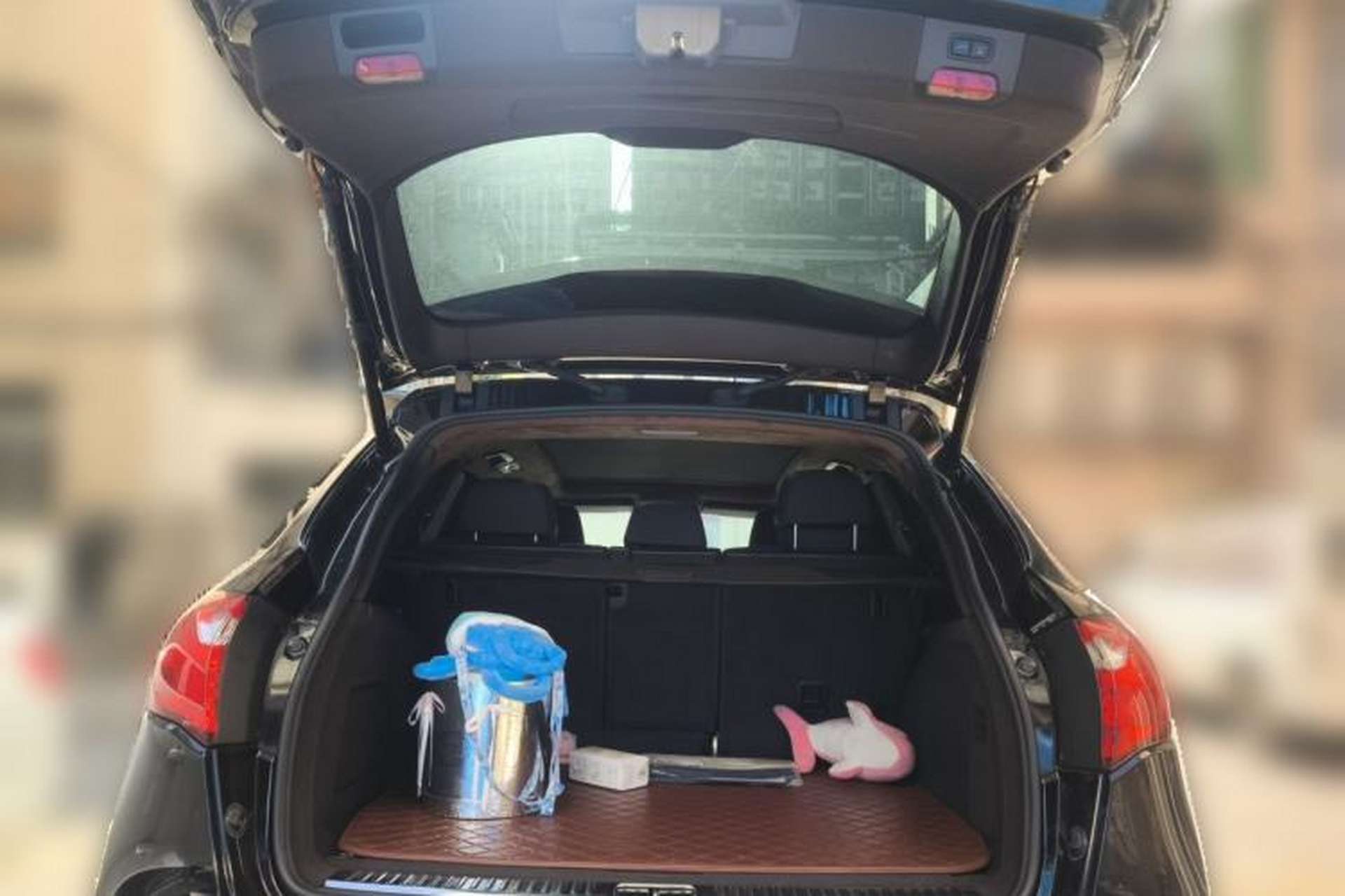 Used Porsche Cayenne 2011 Cayenne 3.0T Trunk