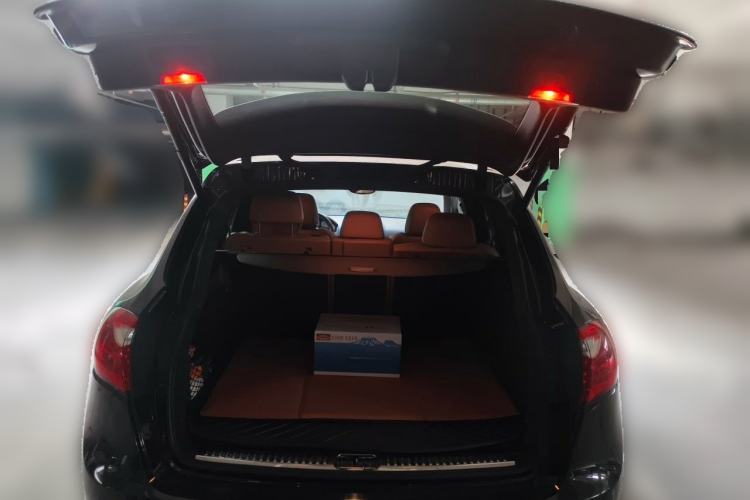 Used Porsche Cayenne 2011 Cayenne 3.0T Trunk