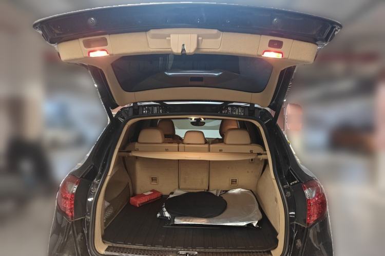 Used Porsche Cayenne 2011 Cayenne 3.0T Trunk