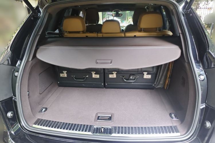 Used Porsche Cayenne 2011 Cayenne S 4.8L Trunk