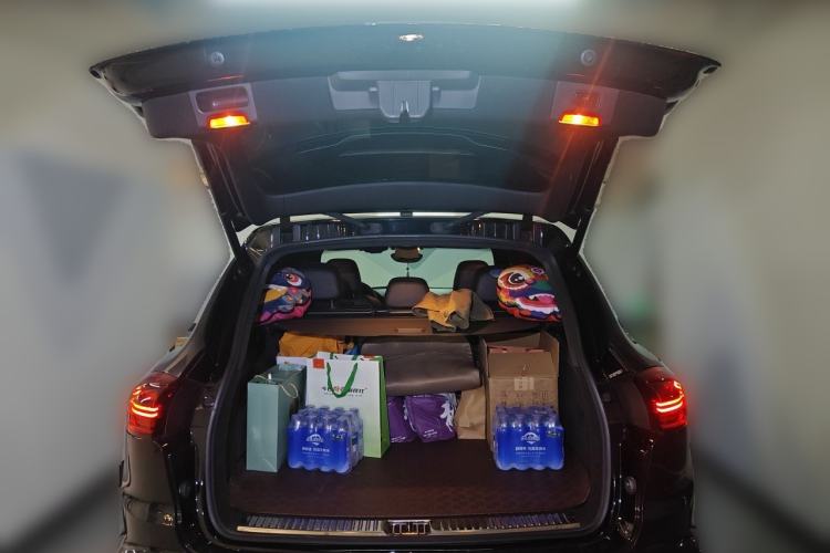 Used Porsche Cayenne 2011 Cayenne S Hybrid 3.0T Trunk