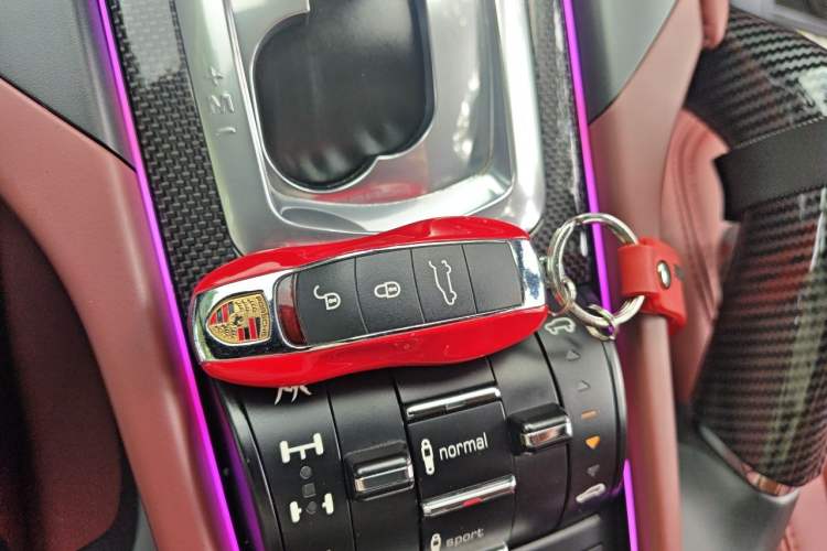 Used Porsche Cayenne 2011 Cayenne 3.0T Vehicle Key