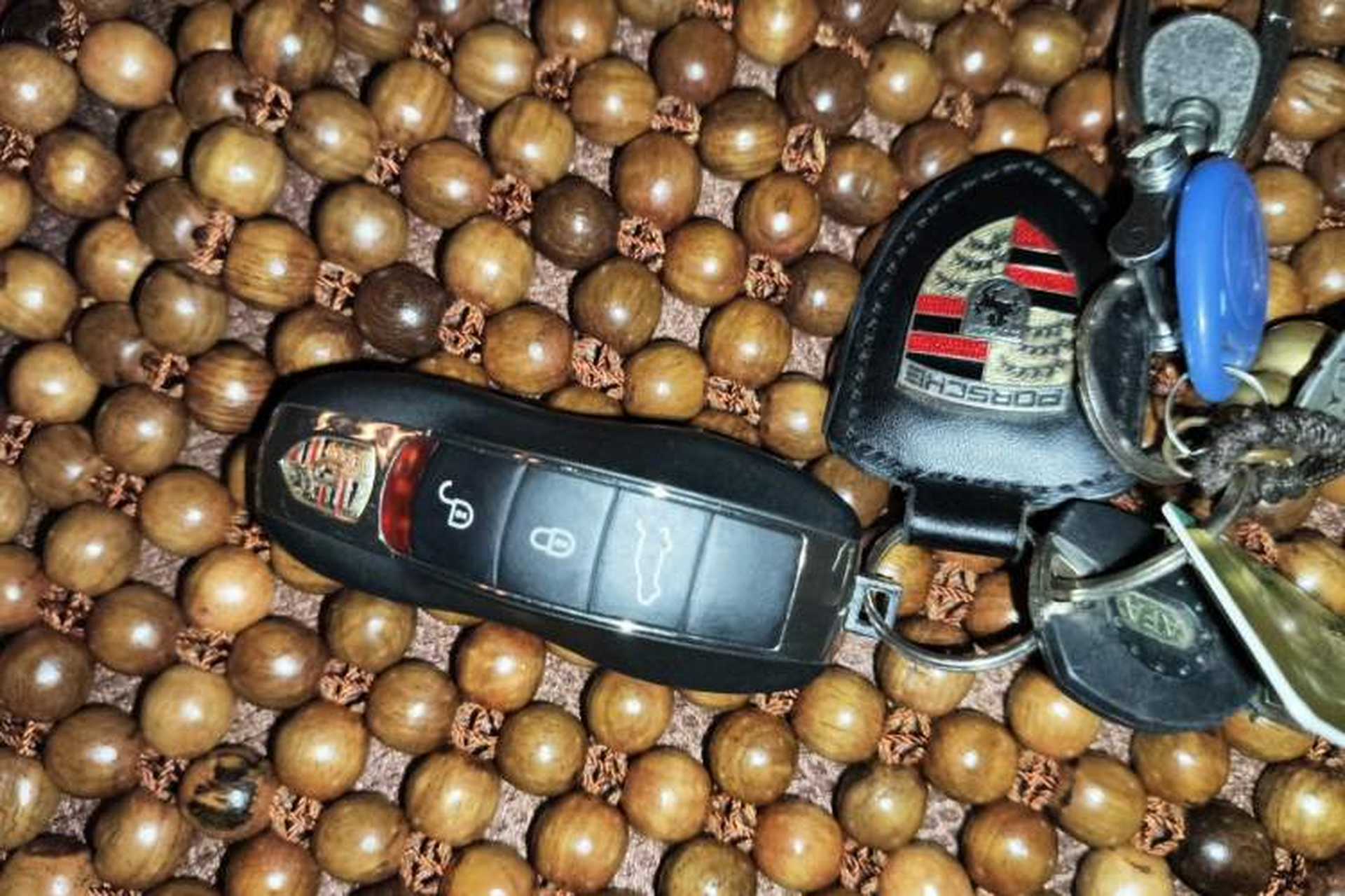 Used Porsche Cayenne 2011 Cayenne 3.0T Vehicle Key