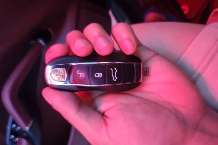 Used Porsche Cayenne 2011 Cayenne 3.0T Vehicle Key