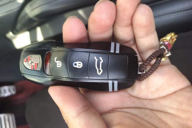 Used Porsche Cayenne 2011 Cayenne 3.0T Vehicle Key