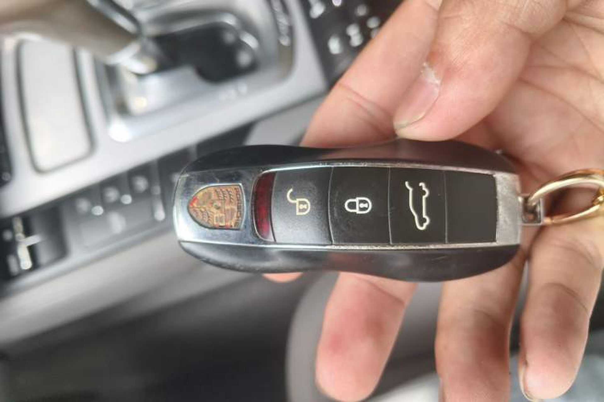 Used Porsche Cayenne 2011 Cayenne S 4.8L Vehicle Key