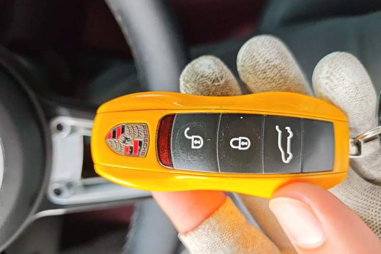 Used Porsche Cayenne 2011 Cayenne 3.0T Vehicle Key