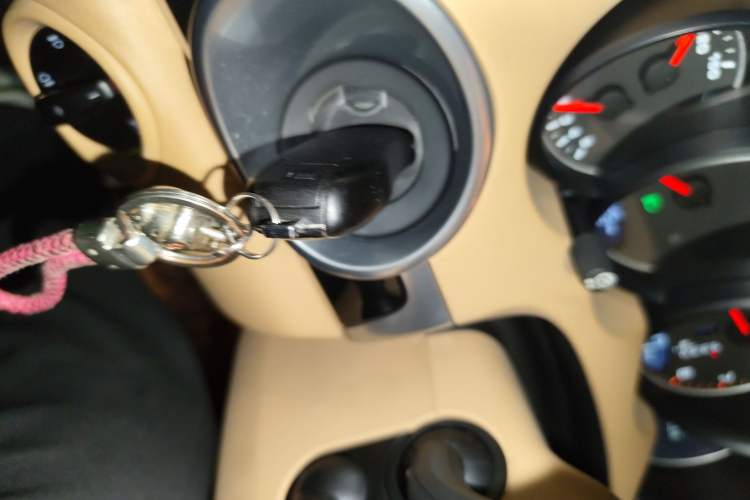 Used Porsche Cayenne 2011 Cayenne 3.0T Vehicle Key