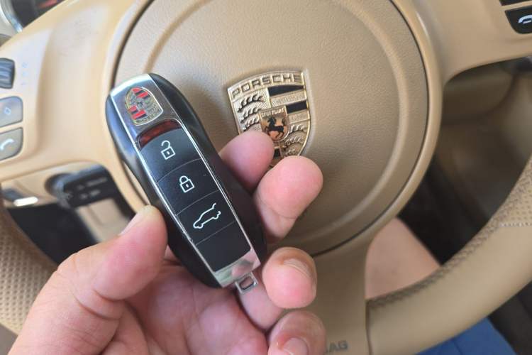 Used Porsche Cayenne 2011 Cayenne 3.0T Vehicle Key