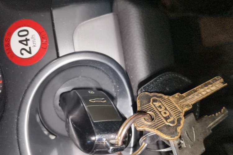 Used Porsche Cayenne 2011 Cayenne 3.0T Vehicle Key
