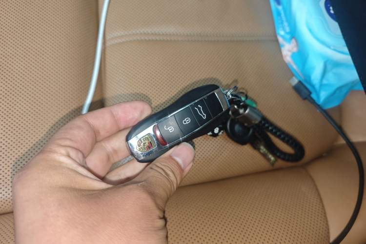 Used Porsche Cayenne 2011 Cayenne 3.0T Vehicle Key