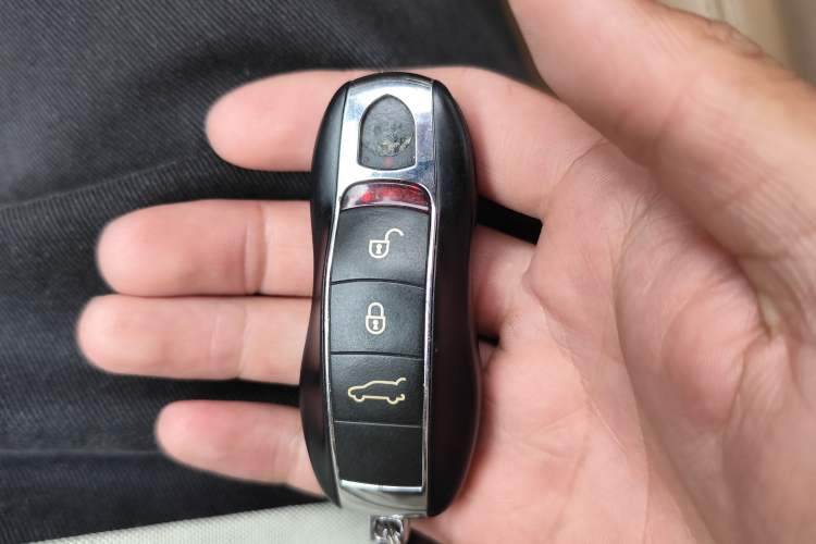 Used Porsche Cayenne 2011 Cayenne 3.0T Vehicle Key