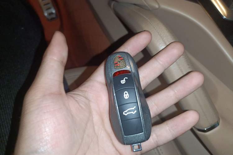 Used Porsche Cayenne 2011 Cayenne S 4.8L Vehicle Key