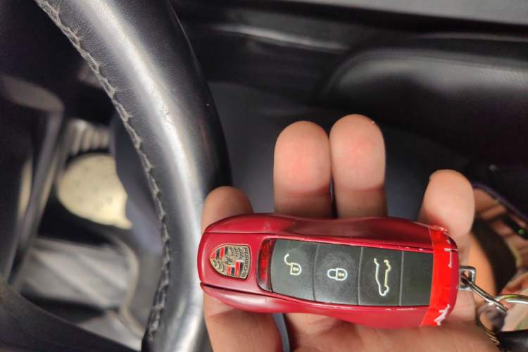 Used Porsche Cayenne 2011 Cayenne 3.0T Vehicle Key