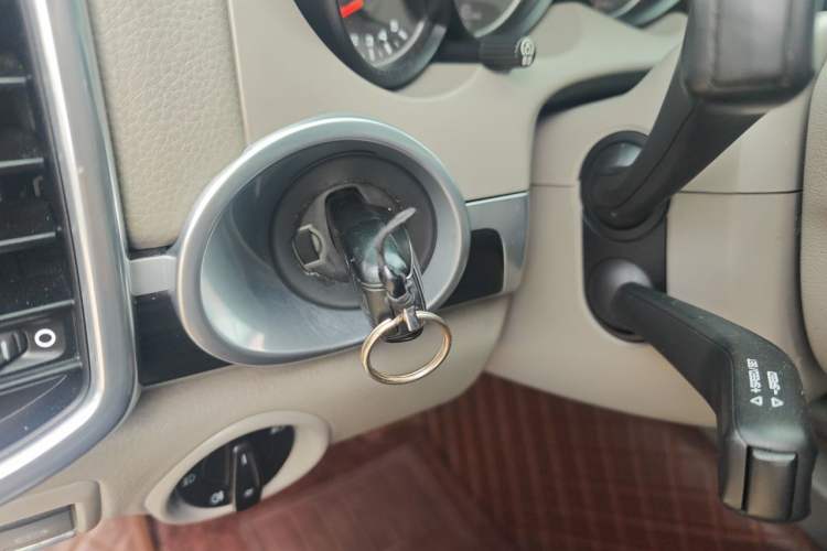 Used Porsche Cayenne 2011 Cayenne 3.0T Vehicle Key