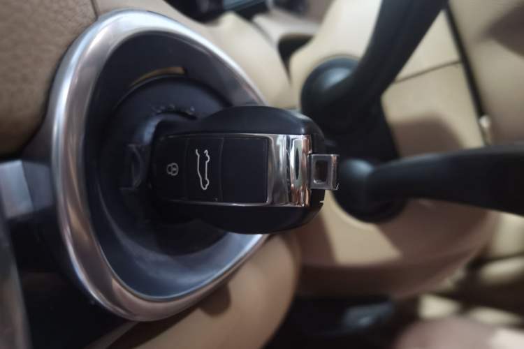 Used Porsche Cayenne 2011 Cayenne 3.0T Vehicle Key