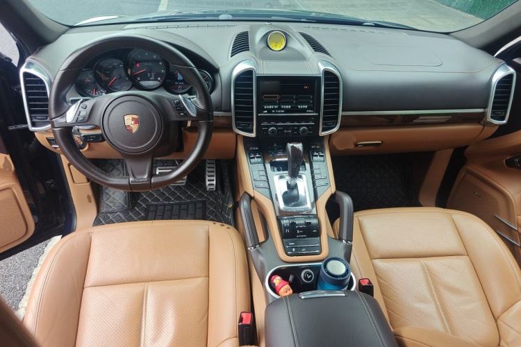 Used Porsche Cayenne 2011 Cayenne 3.0T Center Console