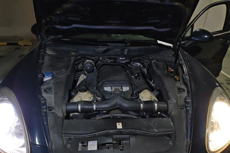Used Porsche Cayenne 2011 Cayenne S 4.8L Engine Bay