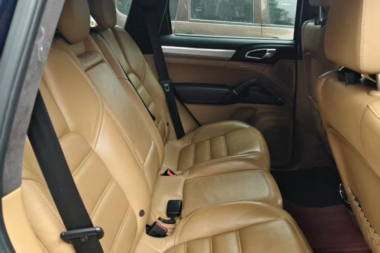 Used Porsche Cayenne 2011 Cayenne Turbo 4.8T Exterior 9